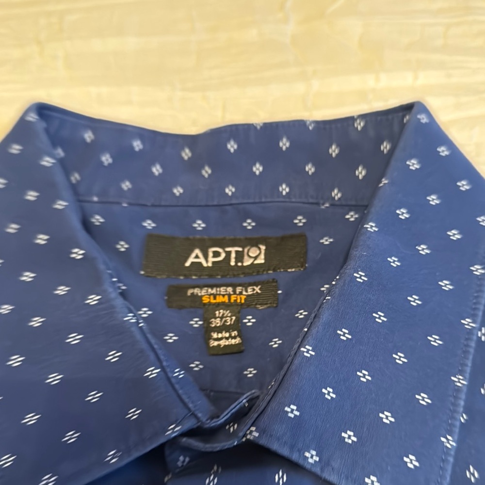 Men's Blue Pattern Shirt - Picture 2 of 2